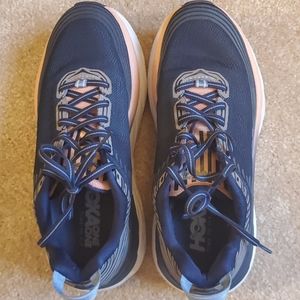 Hoka One One Bondi 6